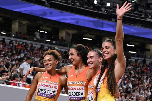 España se clasifica a la final mundial de relevo 4x100 m femenino