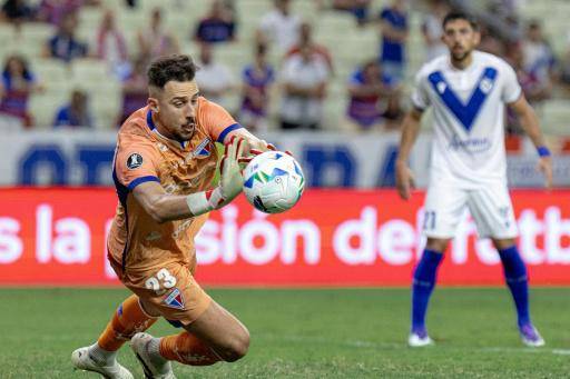 Peñarol saca ventaja en un arranque de octavos de Libertadores favorable a los visitantes