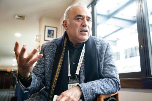 El opositor ruso Kasparov recibió un aviso de que su vida corre peligro