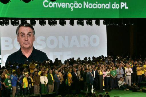 Jair Bolsonaro niega haber autorizado deepfake suyo en la campaña de su hijo en Brasil