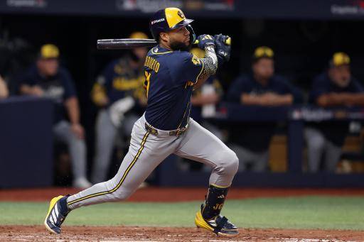 Milwaukee aplasta 10x1 a los Rays y acaricia su primer título de la Serie Mundial