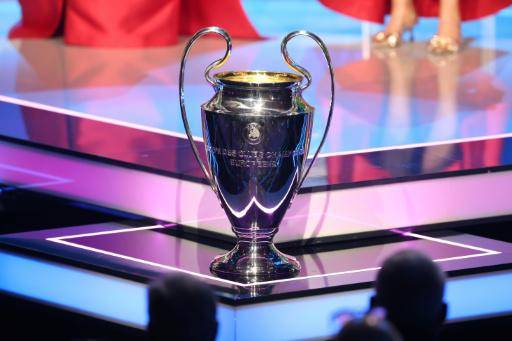 Todos quieren la corona de un PSG que aspira a un triplete histórico