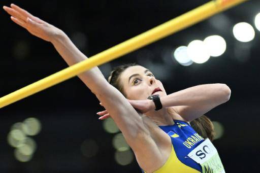La ucraniana Yaroslava Mahuchikh gana el oro mundial en salto de altura