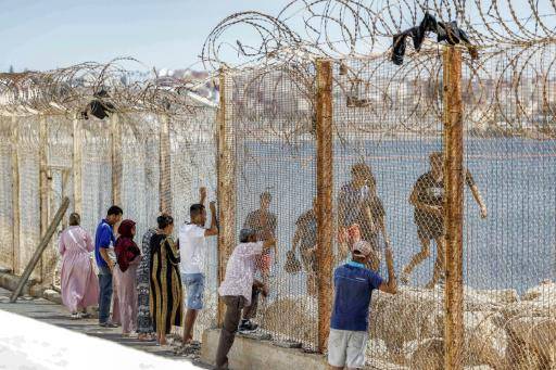 Familias marroquíes siguen sin noticias de sus seres queridos que se fueron a Ceuta