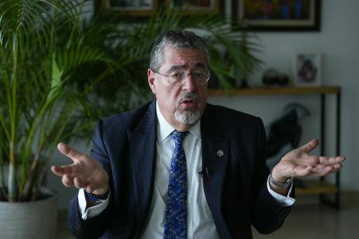 Presidente Arévalo descarta operaciones militares de EEUU en Guatemala
