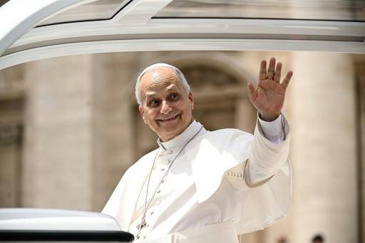 El papa León XIV llega a España para un viaje centrado en la migración y las cuestiones sociales