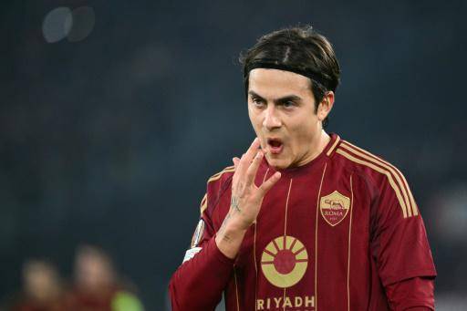 Paulo Dybala (AS Roma) es operado con éxito de lesión en el muslo