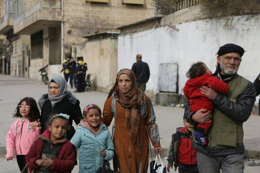 Al menos 17 personas murieron y miles han sido desplazadas por los ataques sirios a los barrios kurdos de la ciudad de Alepo