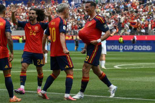 El coaching de De la Fuente y la lesión de Courtois meten a España en semis