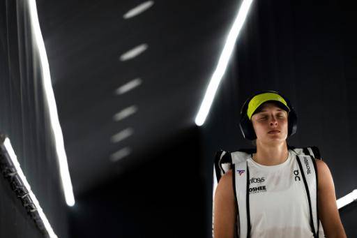 Swiatek entra con fuerza en el torneo de Roma, Beatriz Haddad Maia cae