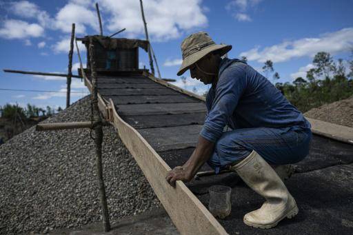 La sed de oro en el mundo consume la Amazonía peruana
