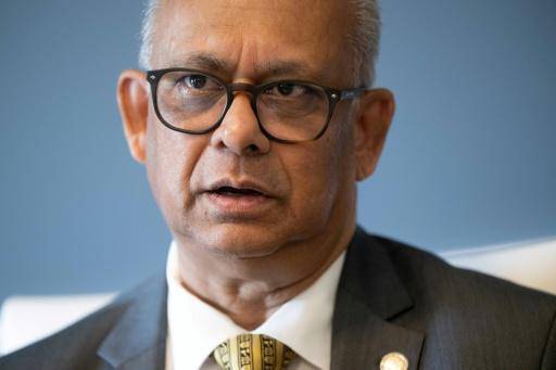 El secretario general de la Organización de Estados Americanos (OEA) en entrevista con AFP en su despacho en Washington, el 15 de abril de 2026.