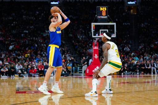 Irving regresa en la victoria de los Nets y los Warriors vencen con destaque de Thompson