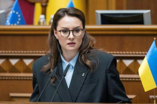 Renuncia la primera ministra de Ucrania ante la remodelación de gobierno ordenada por Zelenski
