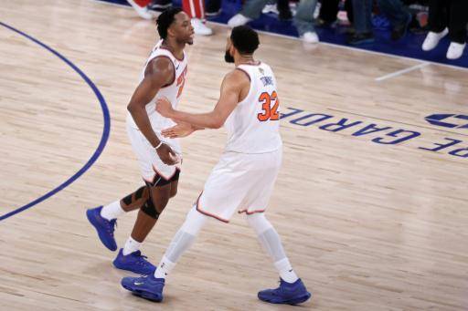 Knicks ganan a Spurs con remontada histórica y acarician el título de NBA