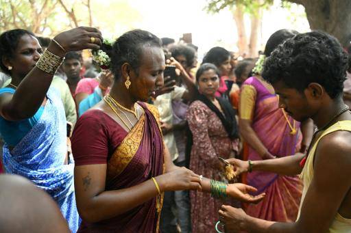 La comunidad transgénero de India disfruta de unos días de libertad