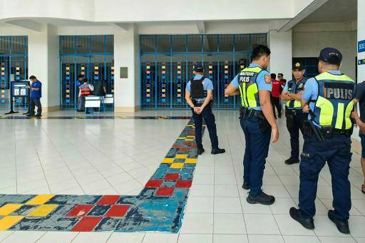 Un estudiante muere en un tiroteo transmitido en vivo en un colegio de Filipinas