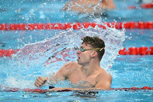 El 'Rey León' Marchand deslumbra en la piscina olímpica