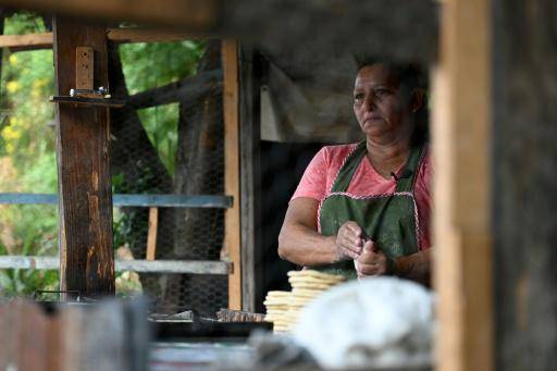 Los juicios masivos de El Salvador: la angustia de que paguen justos por pecadores