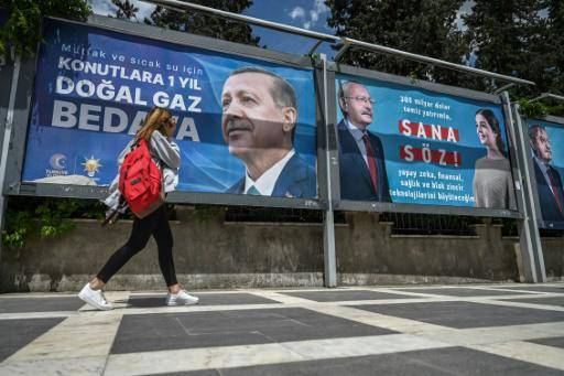 Una Turquía dividida elige presidente