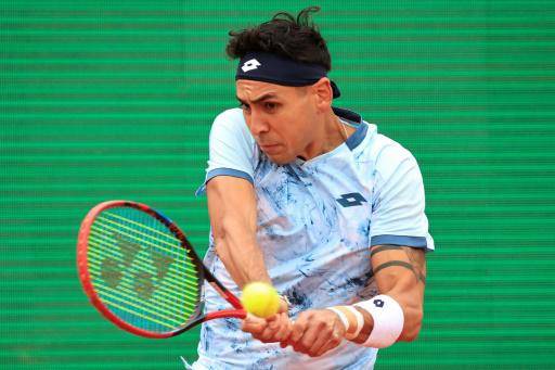 El chileno Tabilo funde al veterano Wawrinka en primera ronda de Montecarlo