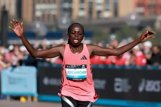 Nuevo mazazo a Kenia tras suspensión por dopaje a campeona de maratón Peres Jepchirchir