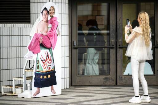 El sumo se abre al mundo en respuesta a su creciente popularidad