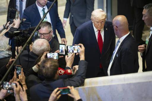 Como un festival de rock: Trump sacude Davos con un discurso explosivo