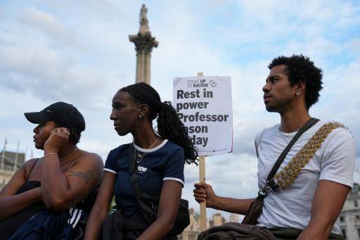 La prensa británica, señalada con el dedo tras la muerte del profesor negro de Cambridge