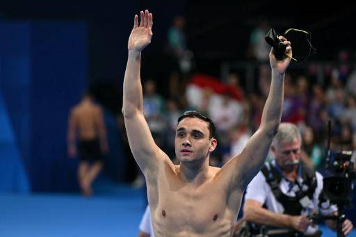 El húngaro Milak gana el oro de los 100 m mariposa de París-2024