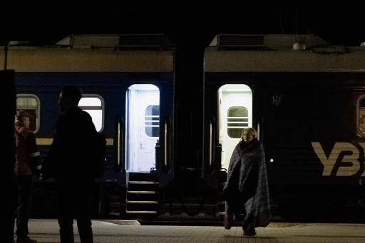 Viajar en tren en Ucrania, una odisea bajo la amenaza de los drones rusos