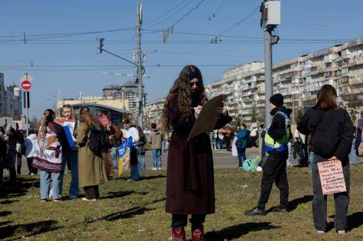Zelenski pide que siga el diálogo para el fin de la invasión rusa pese al foco de EEUU en Irán