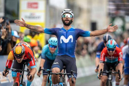 El colombiano Fernando Gaviria celebra una victoria de etapa en el Tour de Romandía, en Suiza, en abril de 2023