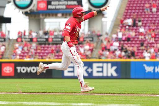 Los Rojos acaban con la racha récord de Milwaukee y Dodgers barren a Padres