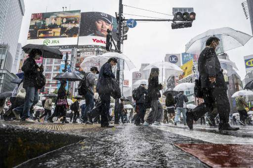 Un muerto y dos desaparecidos por lluvias torrenciales en Japón