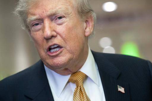 Trump mantiene que el alto al fuego ha terminado pero acepta seguir conversando con Irán