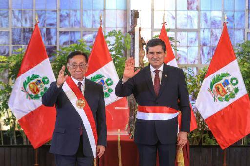 Un exgeneral del ejército es nombrado jefe de gabinete de Perú