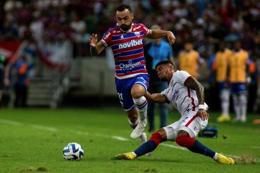 Fortaleza vence por 3-2 a San Lorenzo y queda en la puerta de octavos en Sudamericana