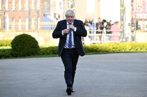 El ex primer ministro de Reino Unido Boris Johnson conservó su cargo de diputado después de su renuncia en julio de 2022 tras una acumulación de escándalos