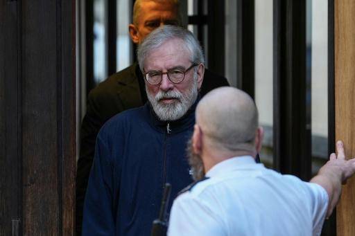 Fin del juicio al exlíder del Sinn Féin Gerry Adams tras un acuerdo con víctimas del IRA