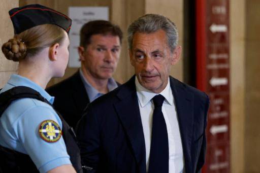 Sarkozy denuncia la novela grotesca sobre la presunta financiación libia de su campaña electoral