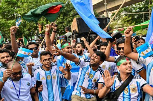 De Maradona a Messi, Bangladés sigue enamorado de la selección argentina