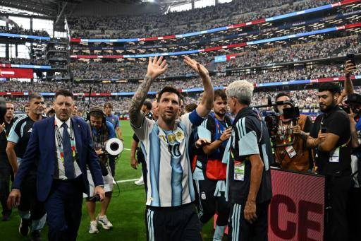 Messi lleva a Argentina a 16avos y logra récord de goleador en el Mundial