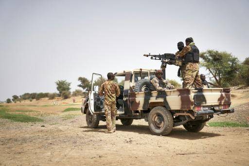 El ejército de Malí libera a 82 soldados retenidos por yihadistas y rebeldes tuareg