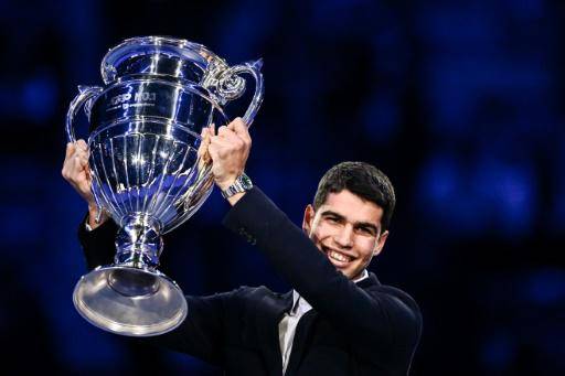 Ser parte de la historia del tenis con muchas leyendas es increíble, dice Alcaraz