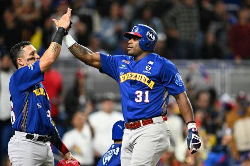 Venezuela bate a la campeona R. Dominicana en inicio de Serie del Caribe