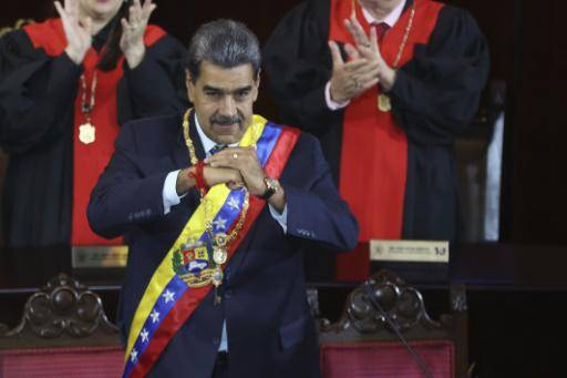 Deportaciones, presos estadounidenses y sanciones: claves de la visita de enviado de Trump a Maduro