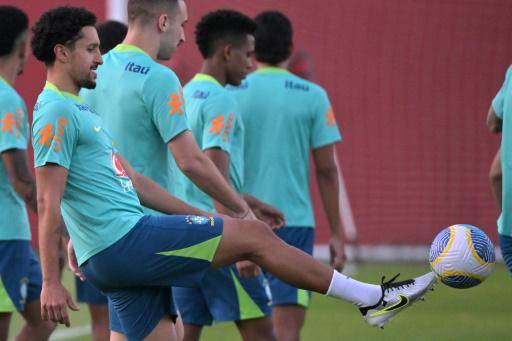 Marquinhos cree que Brasil ha mejorado pero avisa de algunos errores