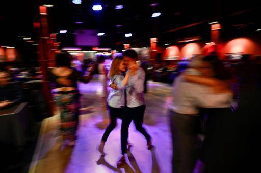 Milongas de Buenos Aires, refugio del tango en una Argentina en crisis