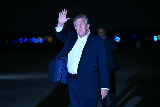 Trump promete golpear a Irán muy duro si se le vincula con el ataque a Flydubai